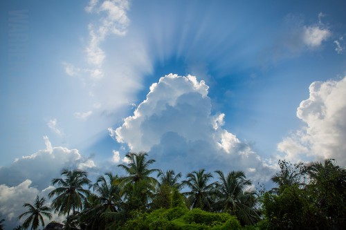 Crazy sunburst images from Mapusa, Goa!